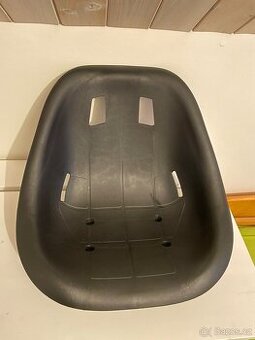Sedačka na motokáru