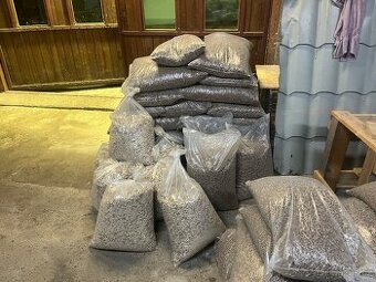 Borové pelety průměru 6mm - 50 pytlů 750kg