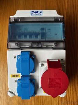 Zásuvková skříň nástěnná SC 51 022 E.01 jištěná s chráničem