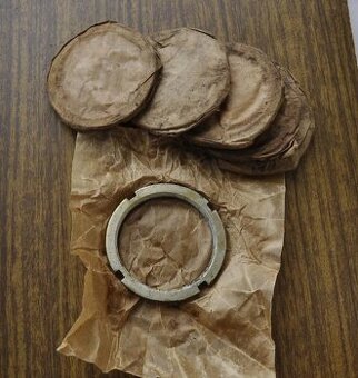 Ojnice ložiska písty olejové čerpadlo kardan Ural Dněpr