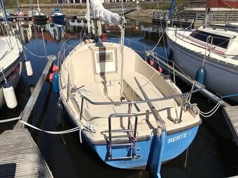 Plachetnice Marieholm 20