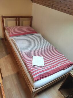 Dřevěná POSTEL + ROŠT 90 x 200 cm