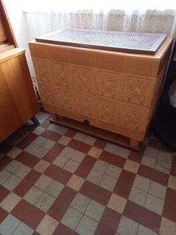 Staré kachlové akumulační kamna