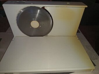 Elektrický kráječ