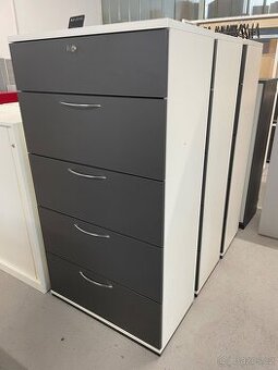 Skříň na závěsné zakládací desky