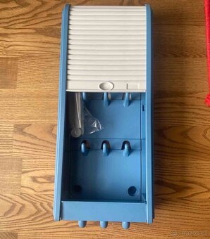 Box na klíče na stěnu - zavírací - 9 + 3 háčky