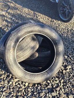 Gumy  275/55 R20