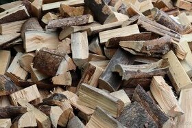 AKCE-Palivové dřevo suché štípané Nymburk-AKCE