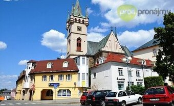 Pronájem kanceláře 16 m² nebo 19 m² - 1