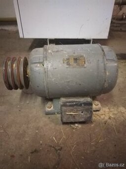 Motor z Dřevoobraběcí Frézy 3 Kw, 2000 otáček za minutu
