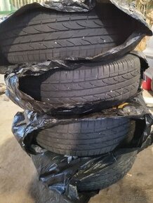 Bridgestone Dueler H/P Sport 215/60 R17 96H