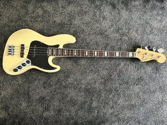 Originál baskytara Fender American Deluxe Jazz Bass RW OWT