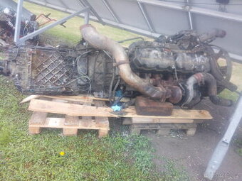 Motor +prevodovka Renault Magnum
