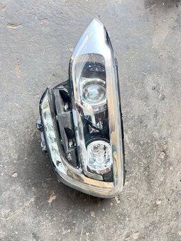 Renault megane IV přední levé světlo