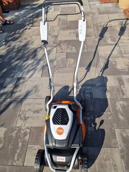 STIHL RM 2.0 RT, benzinová mulčovací sekačka s pojezdem 2,2