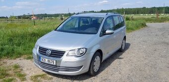 Volkswagen Touran 1.4 TSi 7 míst 2010