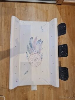 Přebalovací podložka pevná tvarovaná 70x50 cm, Sueno