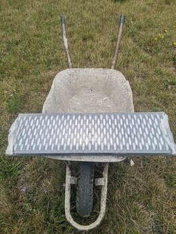Komínová lávka  RAL 8019 BRAUN