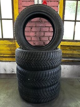 Dunlop SP Winter Sport 4d Zimní - 1