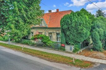 Prodej rodinného domu 5+1 s potenciálem a zahradou, v Městci
