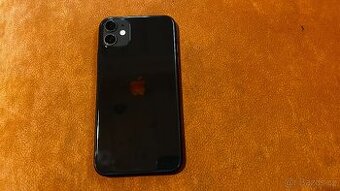 Prodám černý iPhone 11 128GB - super stav