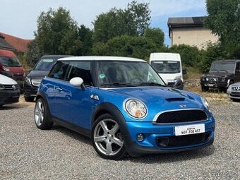 Mini Cooper S 1.6Turbo 135kw automat/Nové ČR/servisovane/
