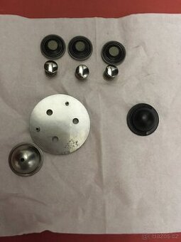 benzínové čerpadlo motor  2.0HPi