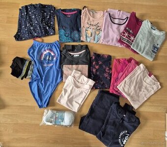 Balík věcí na holku 146-152