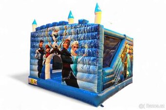 Kombinovaný skákací hrad se skluzavkou