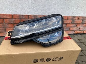 Levý přední led světlomet Škoda Karoq