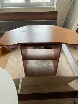 Počítačový stolek