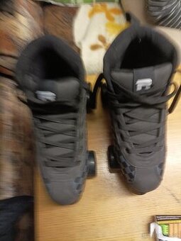 Kolečkové brusle  nový