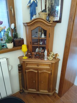 Rohová skříň - 1