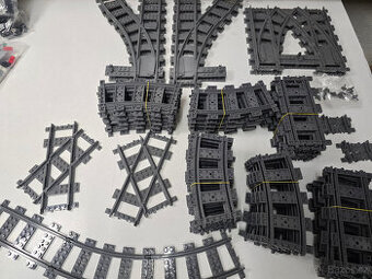 City koleje (náhrada) rovinky,zatáčky,vyhybky,křiž 83kusů