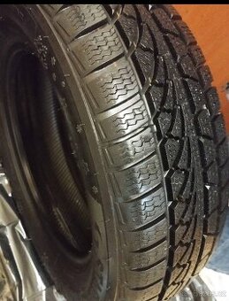 Zimní pneu 185/65 R15 STARMAXX
