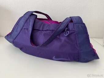 Nike sportovní taška
