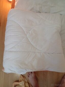 Darují set přikrývek