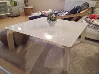 Konferenční stolek