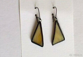 náušnice z opálového skla okrové