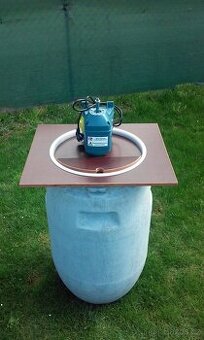 Elektrický šroťák pro mletí ovoce na 220V / 1,6kW