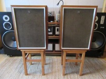 Reprobedny Pioneer CS-53