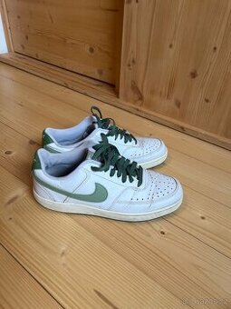 Nike court vision low tenisky