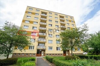 Pronájem prostorného bytu 2+1+L v Třemošné