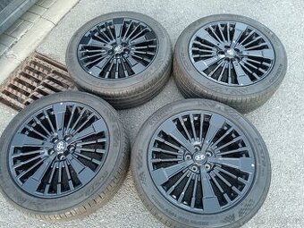 KOMPLET LETNI al 20" ORIGINAL NOVY MODEL HYUNDAI SANTA FE