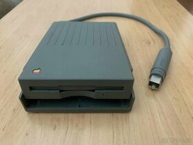 Apple 1.4MB external floppy disk