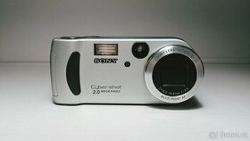 Sony Cyber-shot DSC-P51, digitální fotoaparát - 1