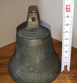 starý bronzový zvon s číslicí "9" nebo "20"-čtěte popis - 1