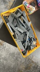 Mixed Lego building box - 1