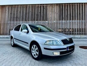 Prodám Škoda Octavia 2.0 TDI 103kW. Koupeno jako nové v ČR.