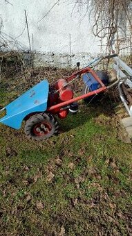 MF 70 +náhradní motor +....